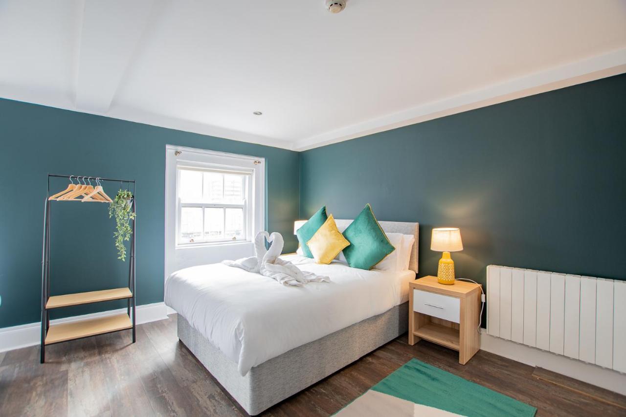 The Yellow Door By Shortstays Ferienhaus *