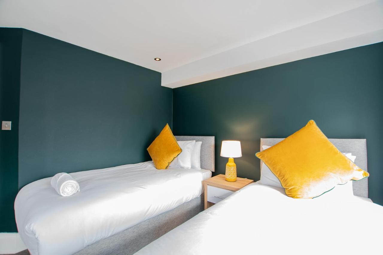 Ferienhaus The Yellow Door By Shortstays *
